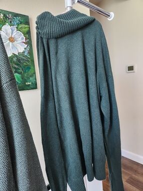 Old Navy Forest Green Ribbed Knit Sweater